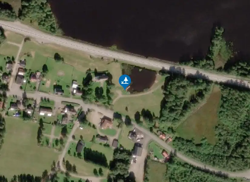 Satellitbild över Strängsereds kyrka